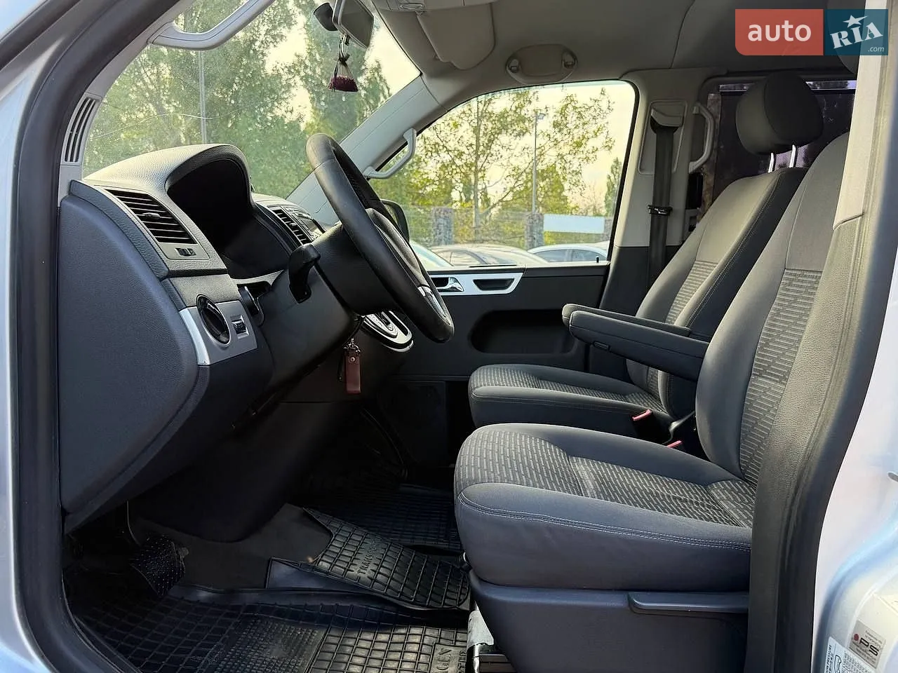 2011 Volkswagen Multivan - мініатюра 12