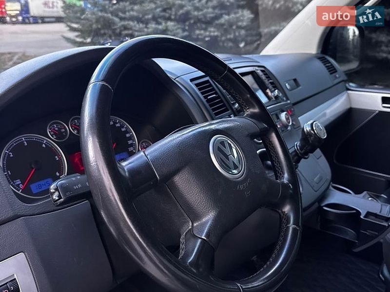 Минивэн Volkswagen Multivan 2007 в Харькове