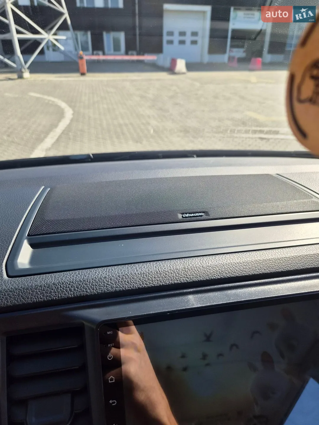2017 Volkswagen Multivan - мініатюра 32