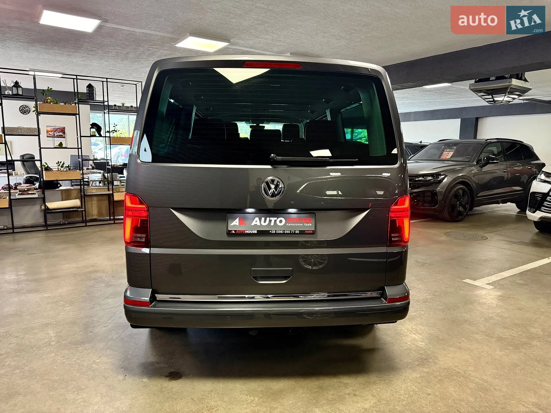 2023 Volkswagen Multivan - мініатюра 16