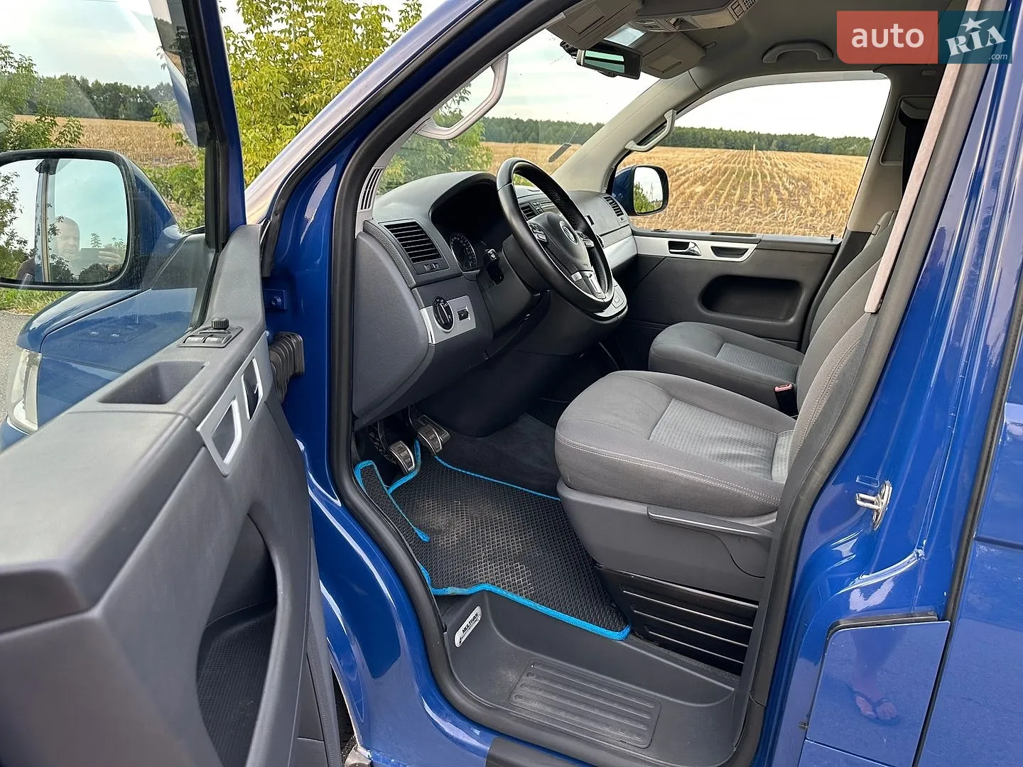 2011 Volkswagen Multivan - мініатюра 15