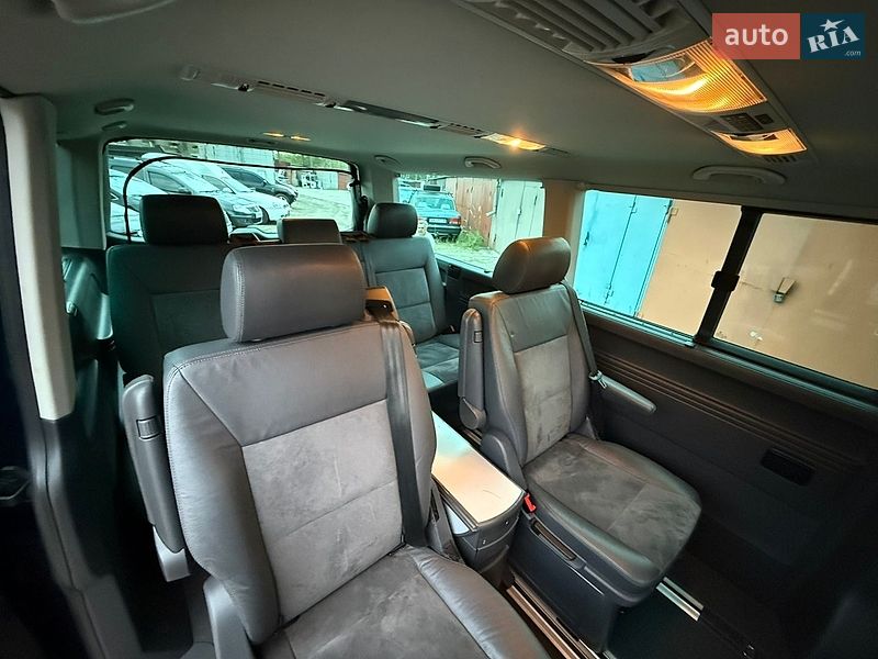 Минивэн Volkswagen Multivan 2015 в Киеве