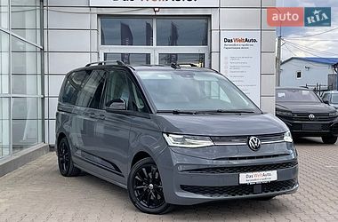 Минивэн Volkswagen Multivan 2022 в Черновцах