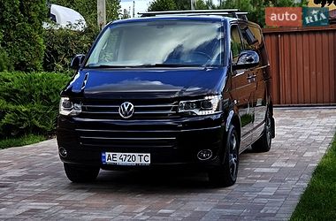 Мінівен Volkswagen Multivan 2014 в Дніпрі