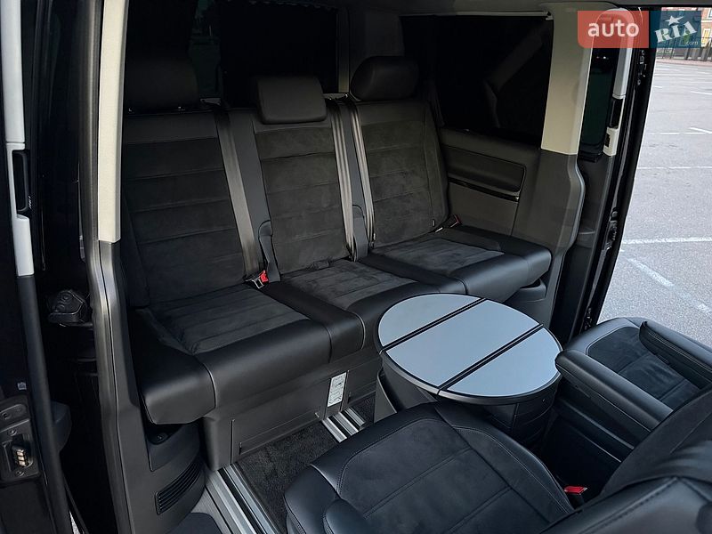 Мінівен Volkswagen Multivan 2019 в Києві