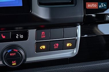 Мінівен Volkswagen Multivan 2019 в Києві