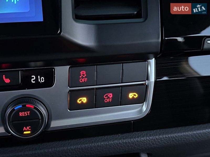 Мінівен Volkswagen Multivan 2019 в Києві