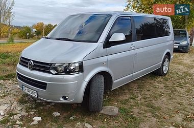 Мінівен Volkswagen Multivan 2013 в Чернівцях