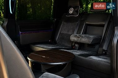 Мінівен Volkswagen Multivan 2010 в Маяках