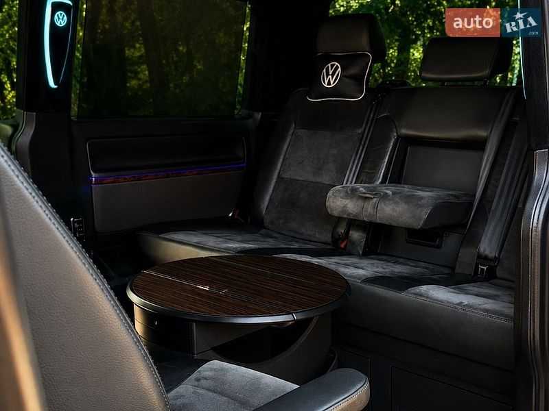 Мінівен Volkswagen Multivan 2010 в Маяках