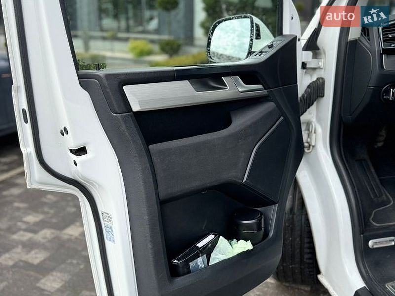 Минивэн Volkswagen Multivan 2019 в Днепре