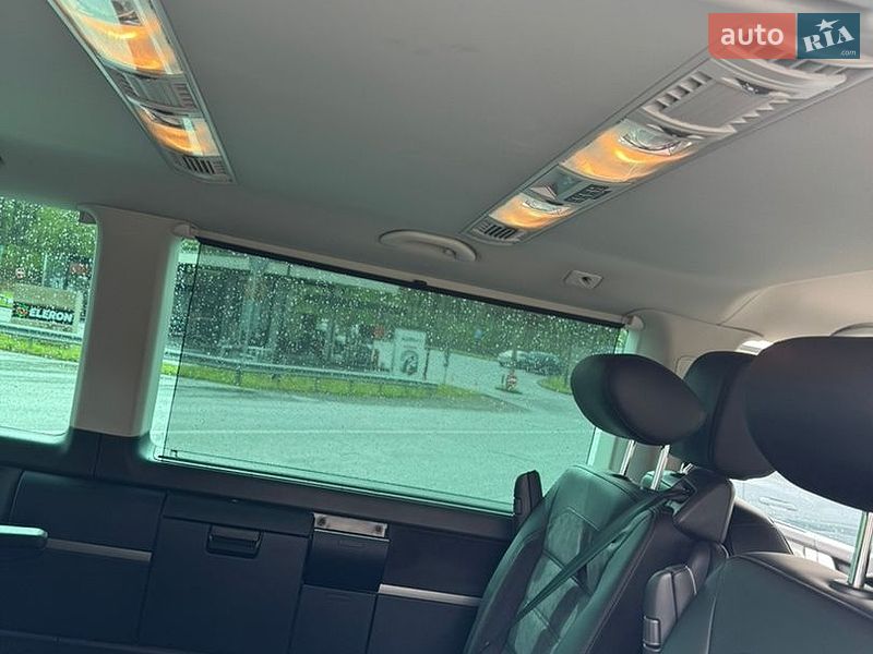 Минивэн Volkswagen Multivan 2019 в Днепре