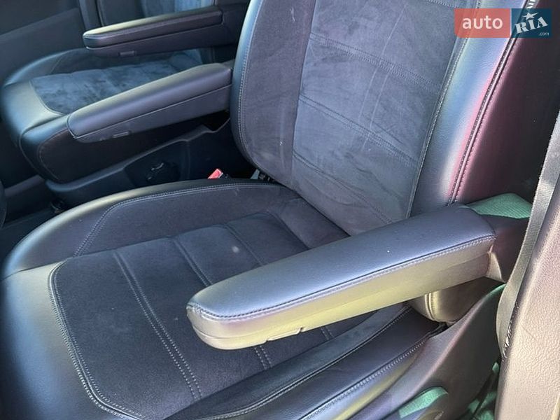 Минивэн Volkswagen Multivan 2019 в Днепре