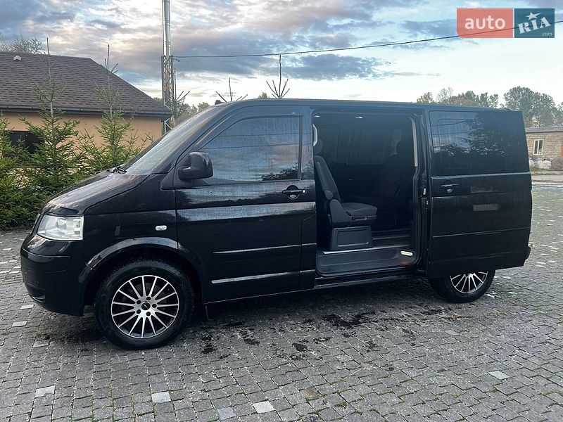 Минивэн Volkswagen Multivan 2007 в Софиевской Борщаговке