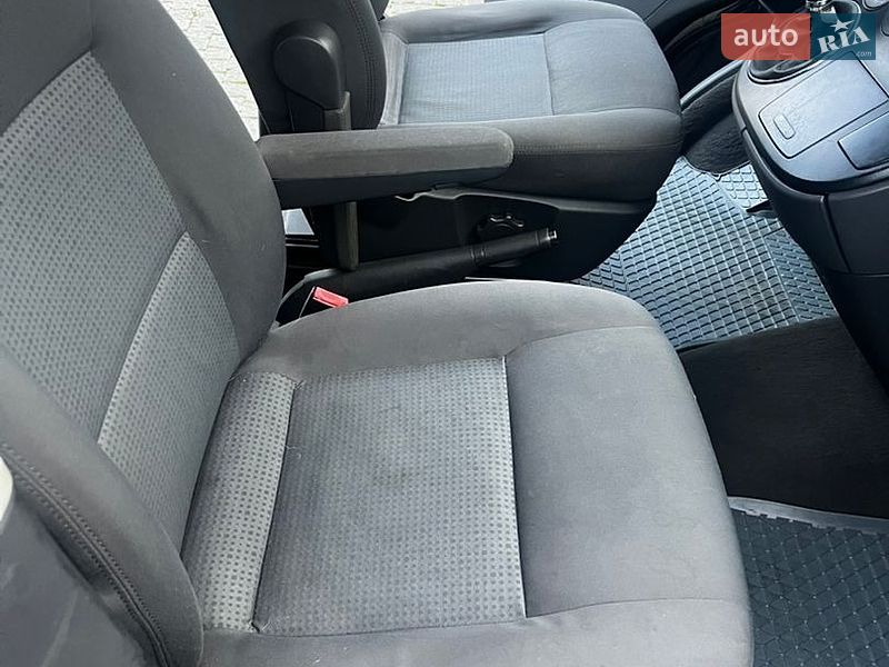 Минивэн Volkswagen Multivan 2007 в Софиевской Борщаговке