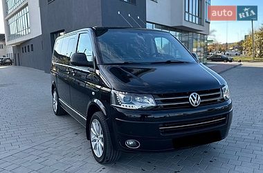 Мінівен Volkswagen Multivan 2011 в Івано-Франківську