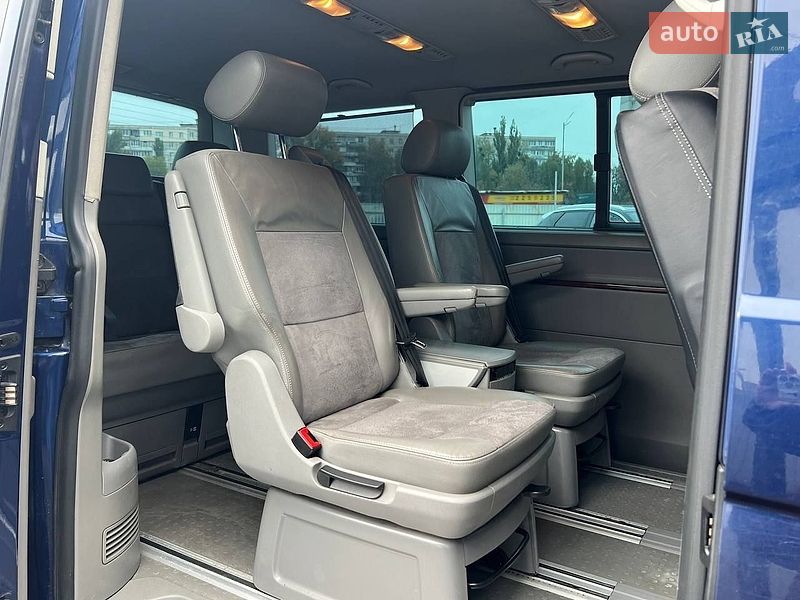 Минивэн Volkswagen Multivan 2008 в Киеве