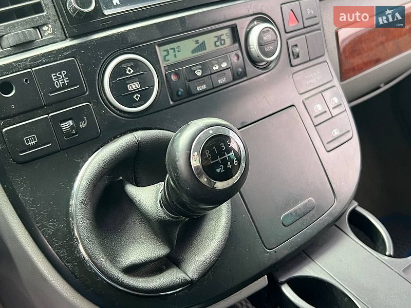 Минивэн Volkswagen Multivan 2008 в Киеве
