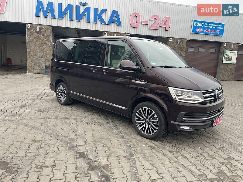 Минивэн Volkswagen Multivan 2016 в Луцке
