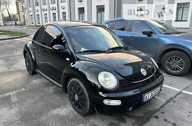 Хэтчбек Volkswagen New Beetle 2001 в Киеве