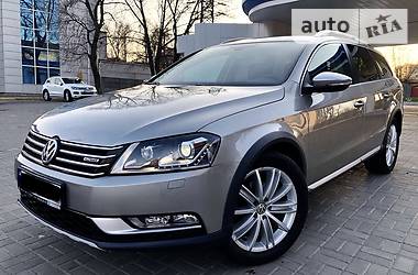 Універсал Volkswagen Passat Alltrack 2013 в 