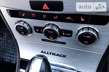 Універсал Volkswagen Passat Alltrack 2013 в 