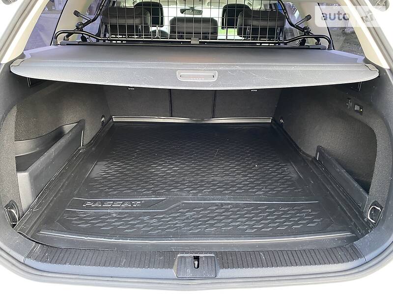 Універсал Volkswagen Passat Alltrack 2016 в Рівному