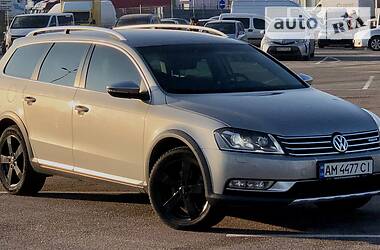 Универсал Volkswagen Passat Alltrack 2014 в Житомире