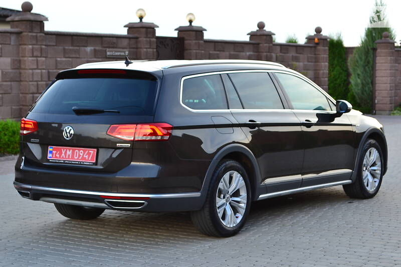 Універсал Volkswagen Passat Alltrack 2017 в Рівному