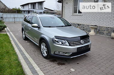 Універсал Volkswagen Passat Alltrack 2012 в Мелітополі