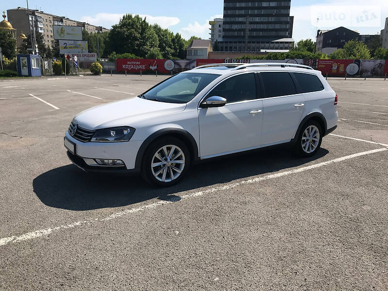 Универсал Volkswagen Passat Alltrack 2013 в Ивано-Франковске