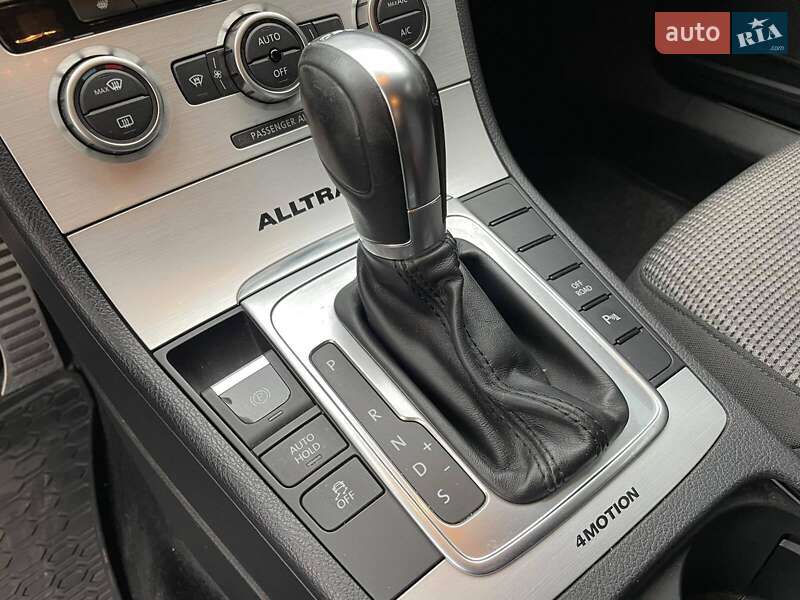 Универсал Volkswagen Passat Alltrack 2013 в Одессе