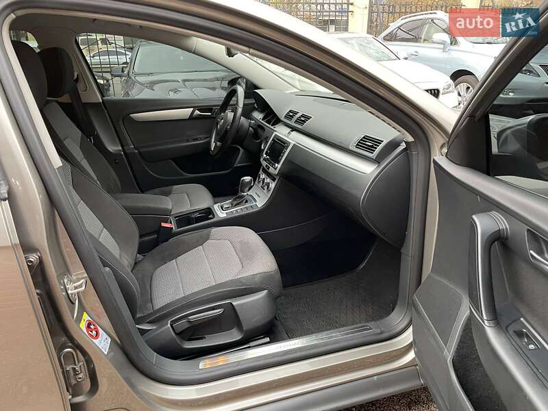 Универсал Volkswagen Passat Alltrack 2013 в Одессе