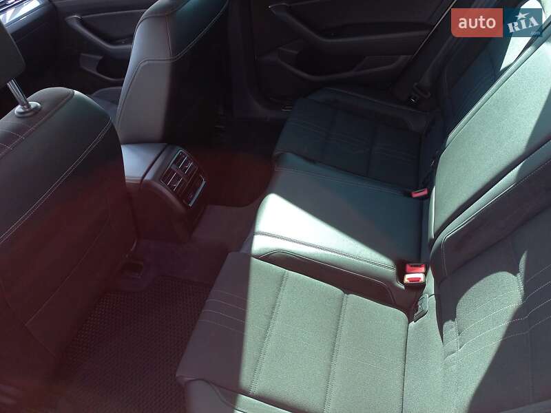 Универсал Volkswagen Passat Alltrack 2015 в Луцке