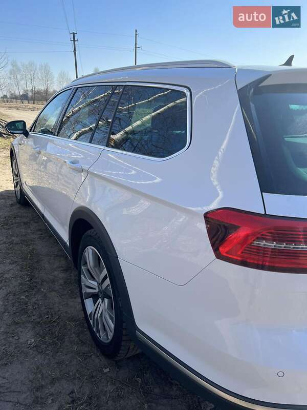 Универсал Volkswagen Passat Alltrack 2015 в Луцке