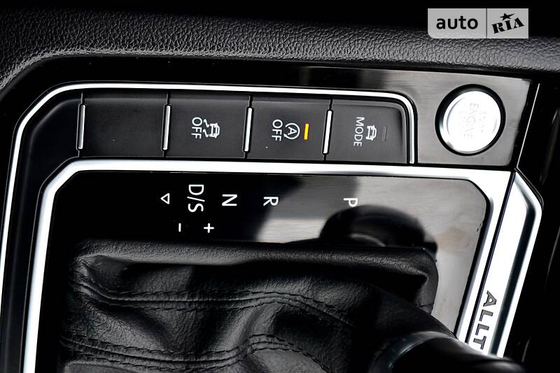 Универсал Volkswagen Passat Alltrack 2017 в Хмельницком