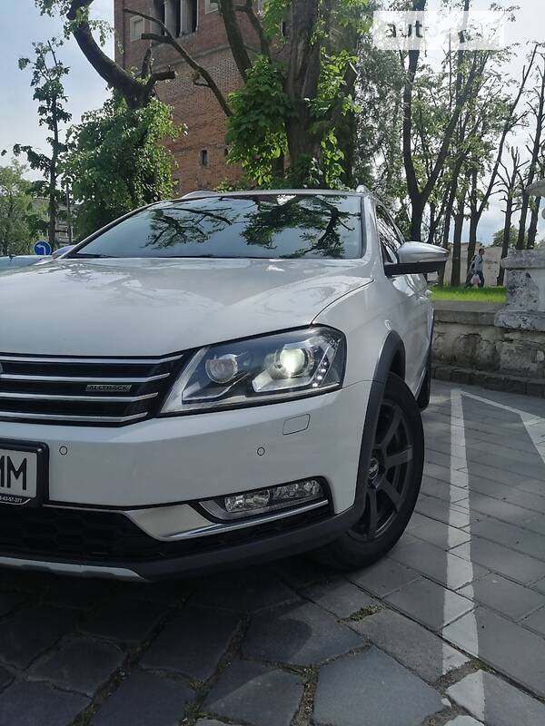 Универсал Volkswagen Passat Alltrack 2012 в Трускавце