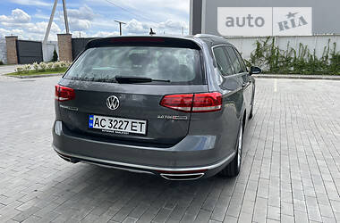 Универсал Volkswagen Passat Alltrack 2017 в Луцке