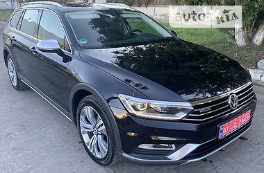 Универсал Volkswagen Passat Alltrack 2016 в Луцке