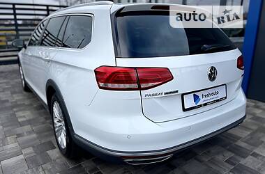 Універсал Volkswagen Passat Alltrack 2017 в Рівному