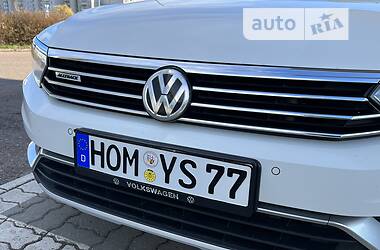 Универсал Volkswagen Passat Alltrack 2016 в Дрогобыче