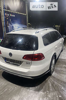 Універсал Volkswagen Passat Alltrack 2014 в Львові