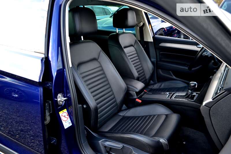 Универсал Volkswagen Passat Alltrack 2018 в Хмельницком