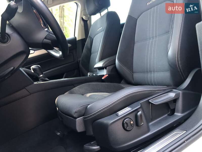 Универсал Volkswagen Passat Alltrack 2017 в Запорожье