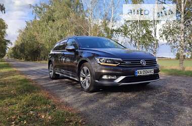 Універсал Volkswagen Passat Alltrack 2017 в Києві