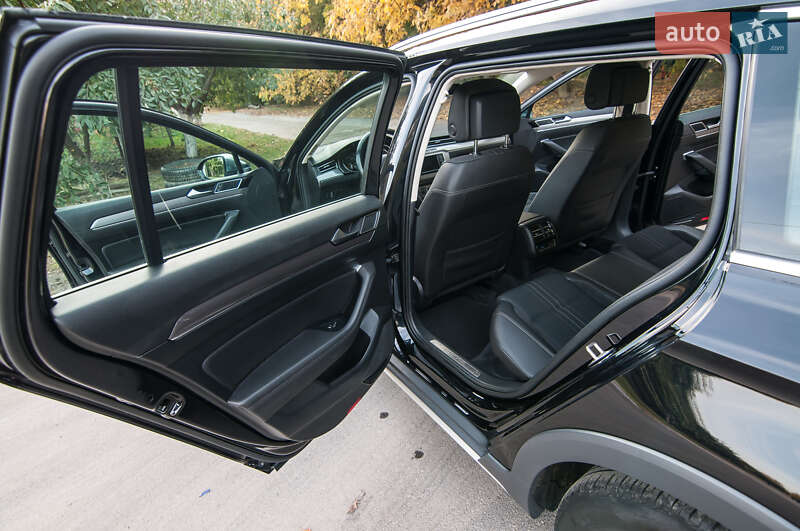 Универсал Volkswagen Passat Alltrack 2016 в Виннице фото 18 Универсал Volkswagen Passat Alltrack 2016 в Виннице