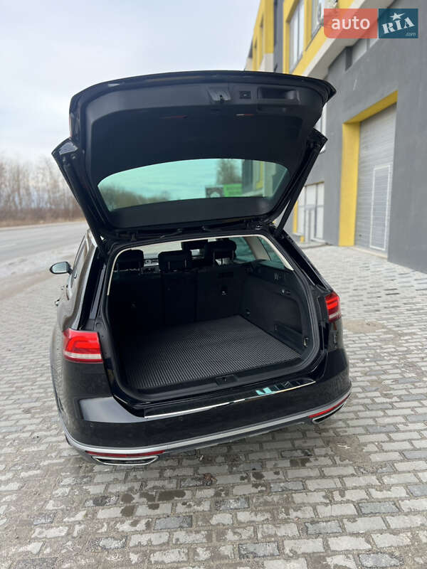 Универсал Volkswagen Passat Alltrack 2016 в Тернополе