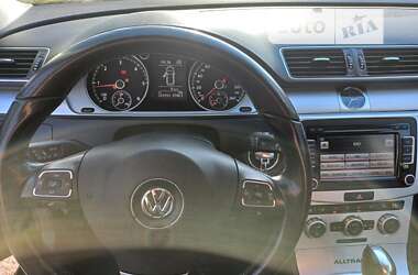 Универсал Volkswagen Passat Alltrack 2014 в Львове