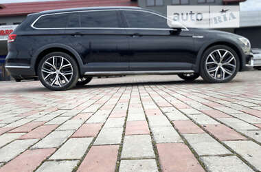 Универсал Volkswagen Passat Alltrack 2015 в Хусте