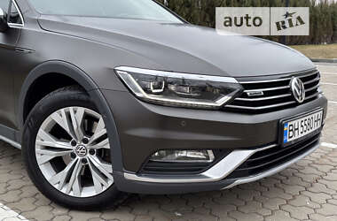 Универсал Volkswagen Passat Alltrack 2016 в Киеве